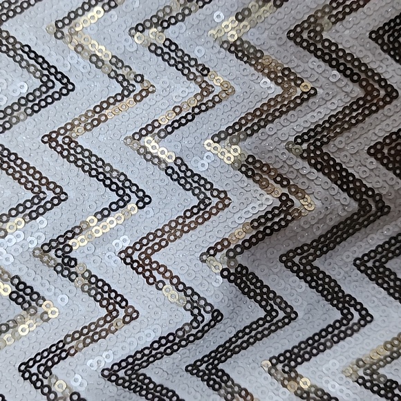 A Sparkly Tank - Picture 4 of 4